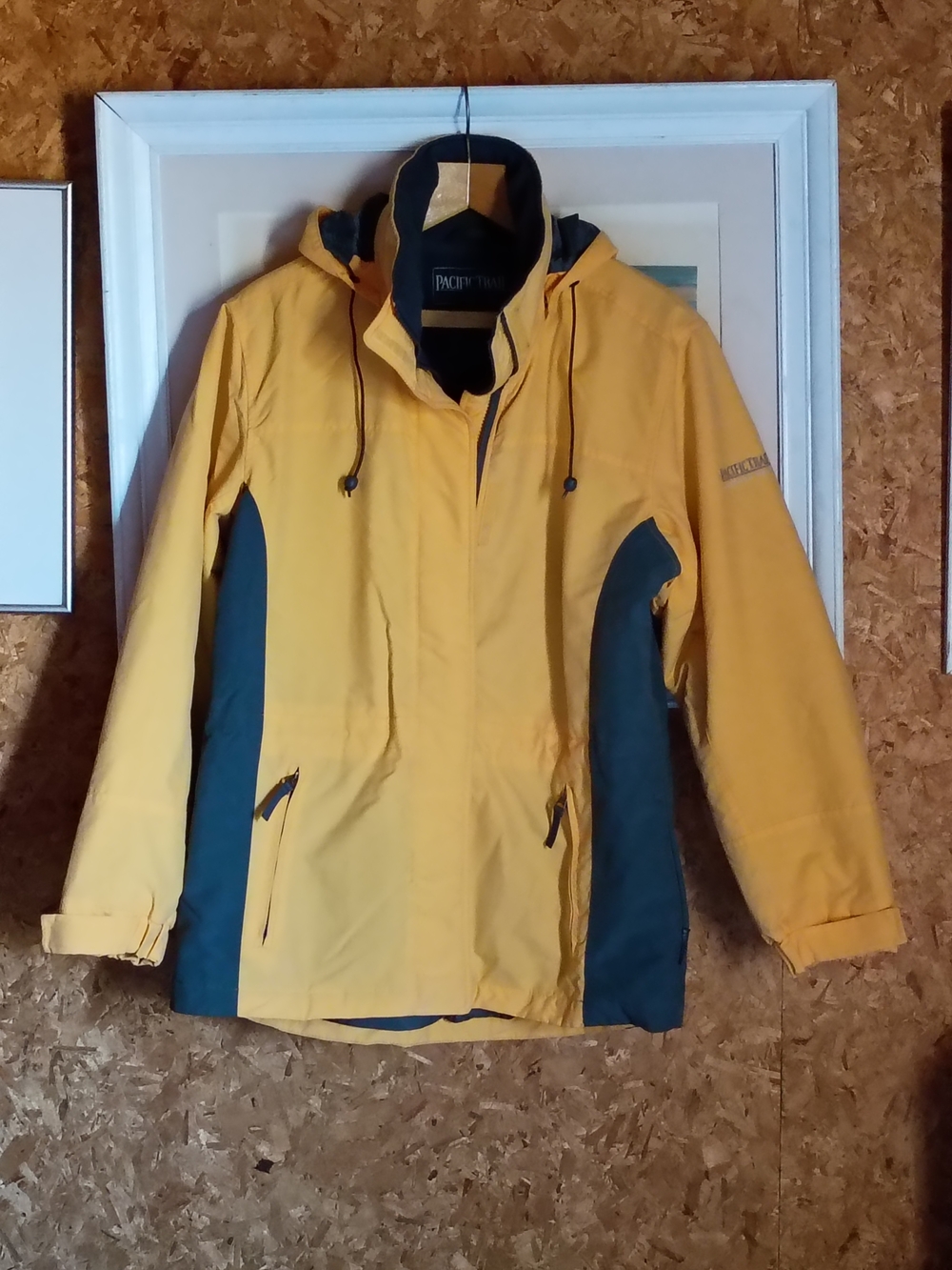 Pacific Trail Yellow Hooded Jacket with Dark Blue Panels M